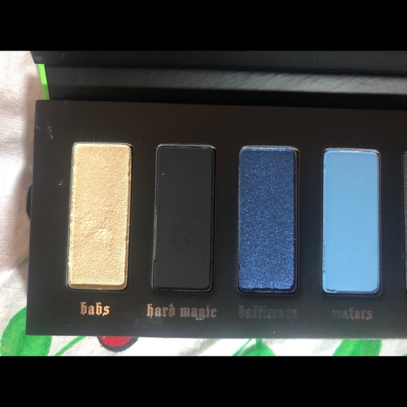 Kat Von D Divine Eyeshadow Palette - Picture 5 of 6